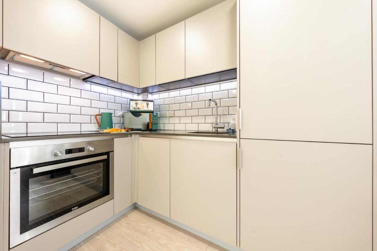 Luxury One Bedroom Serviced Apartment In The Heart Of Bedford Bagian luar foto
